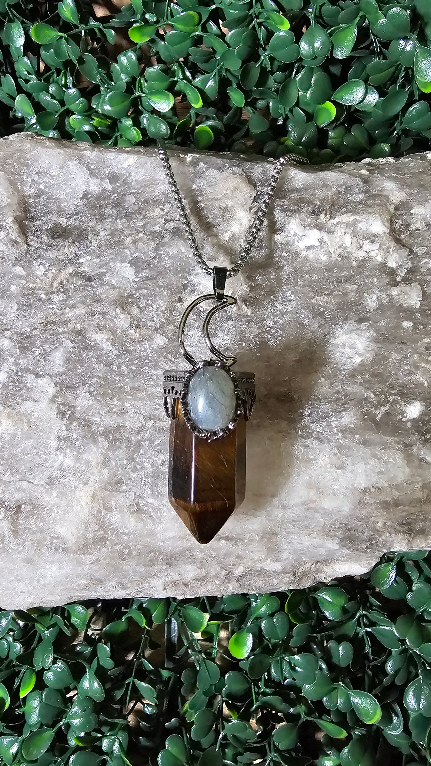 Tigers Eye and Labradorite - Moon Vibes necklace